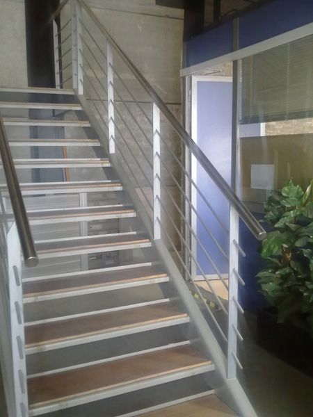 escalera-oficina-2-800x600-2